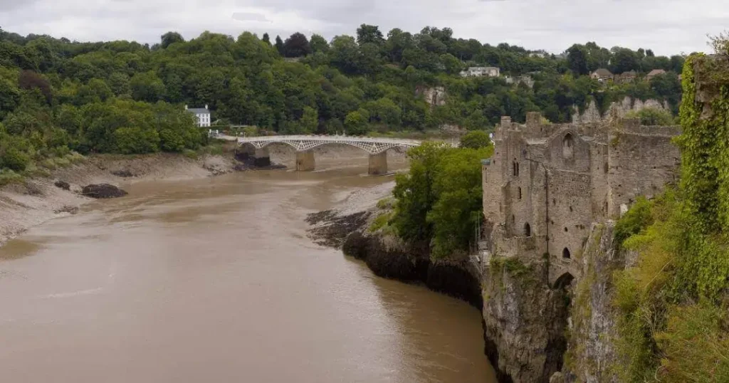 chepstow castle monmouthshire