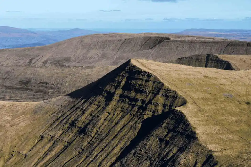 A Glance On The Charming Beauty Of Black Mountains In Wales!