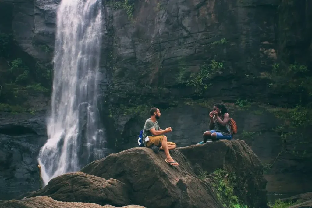 4 waterfalls walk distances
